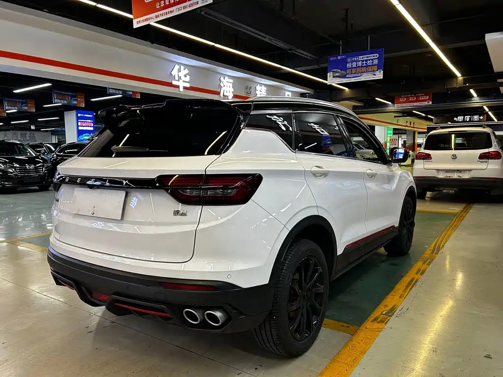 Geely Binyue — фото 13