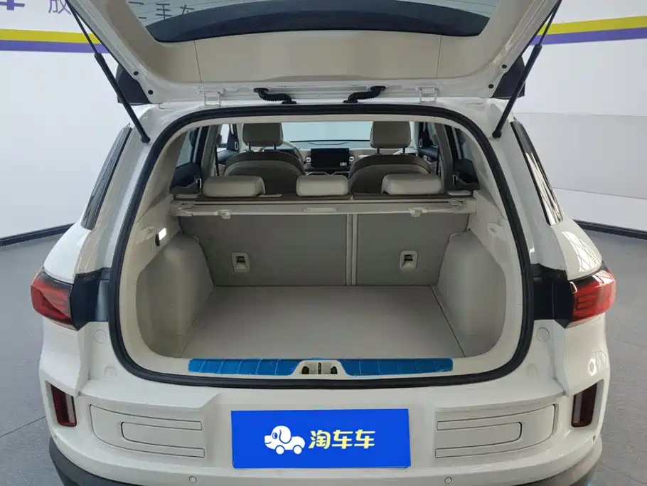 Geely Icon — фото 4