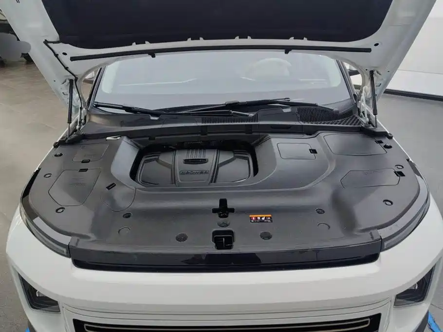 Geely Icon — фото 10