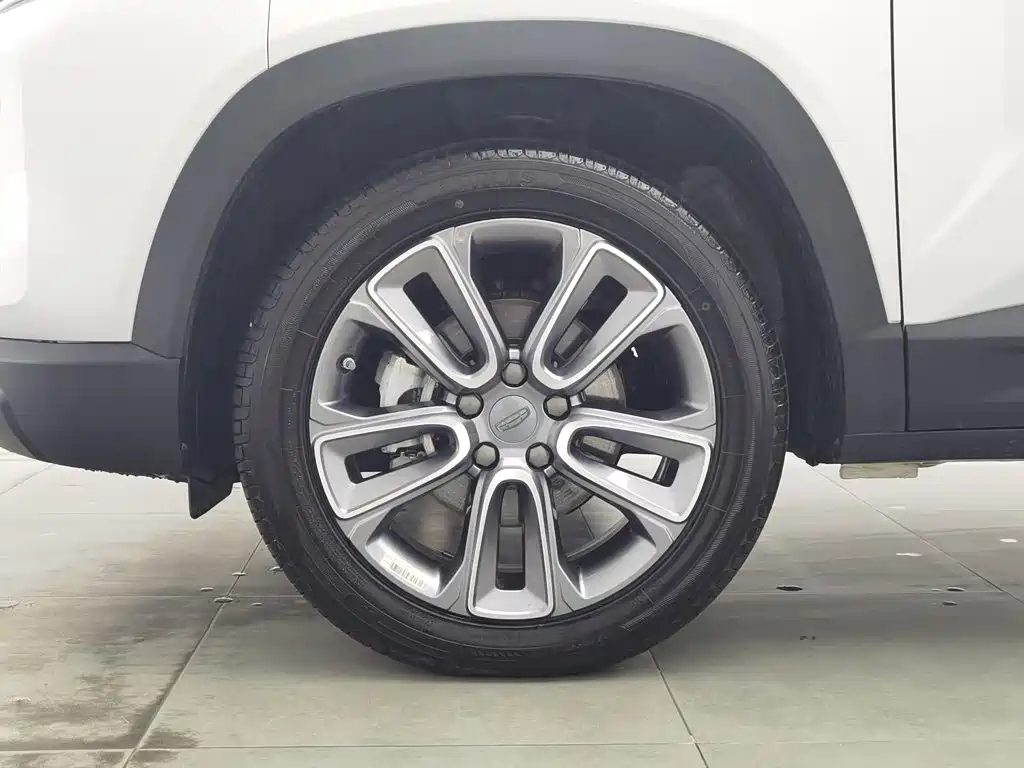 Geely Icon — фото 17