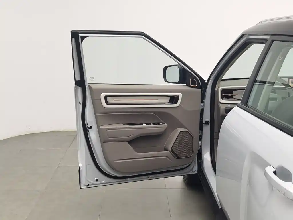 Geely Icon — фото 8