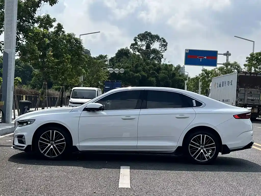 Geely Xingrui — фото 11
