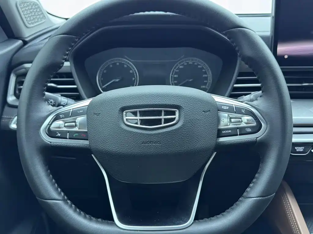 Geely Vision X6 — фото 15