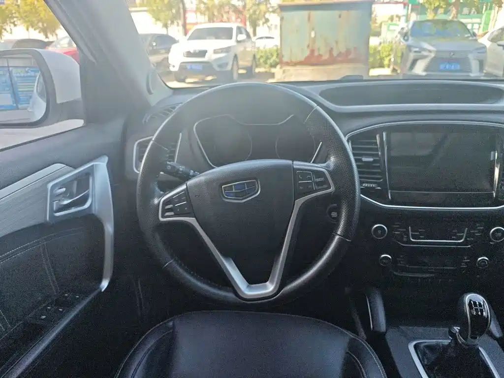 Geely Vision X6 — фото 11