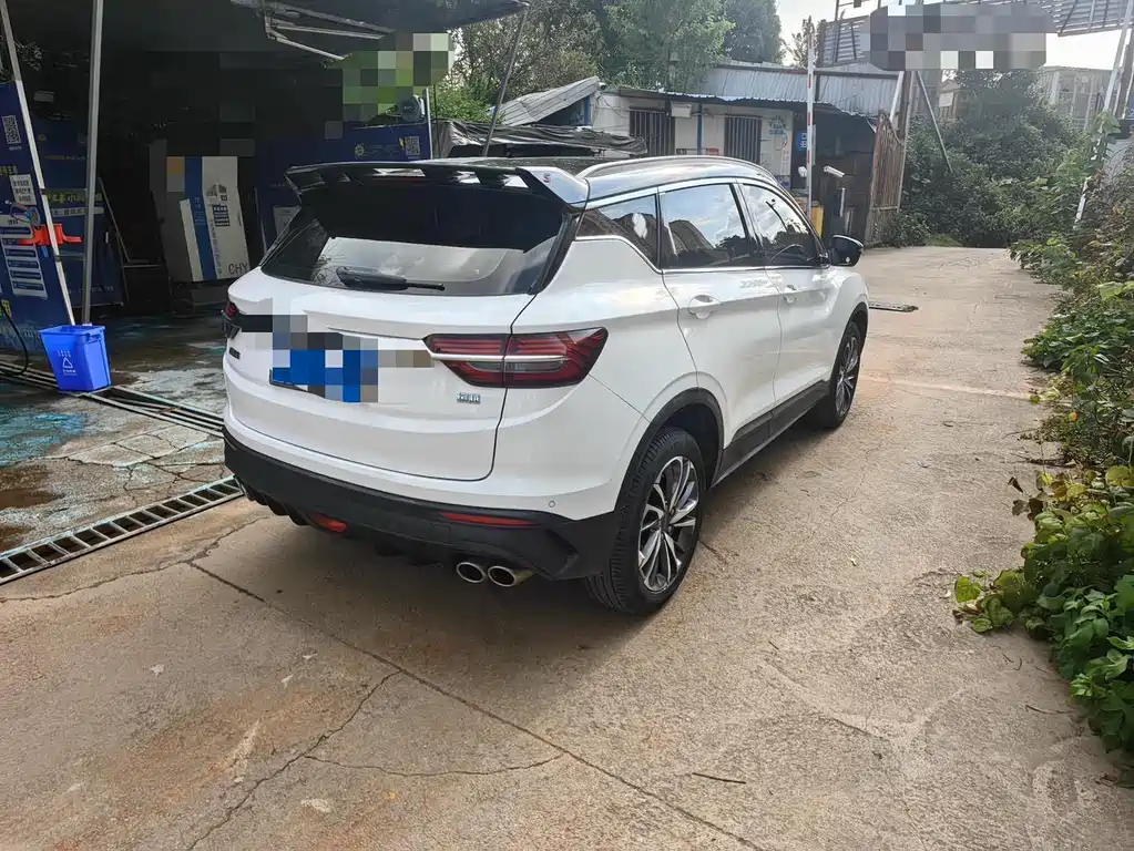 Geely Binyue — фото 11