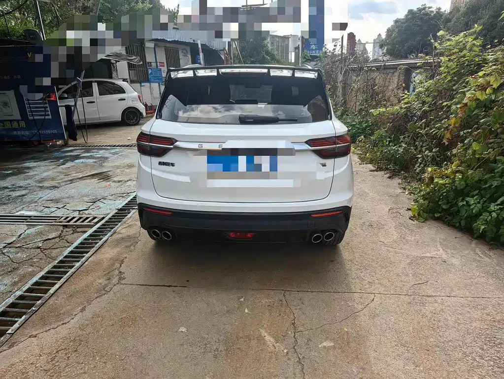 Geely Binyue — фото 10