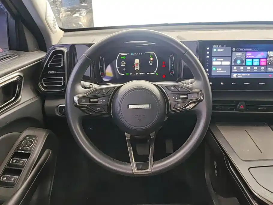 Haval Xiaolong — фото 15