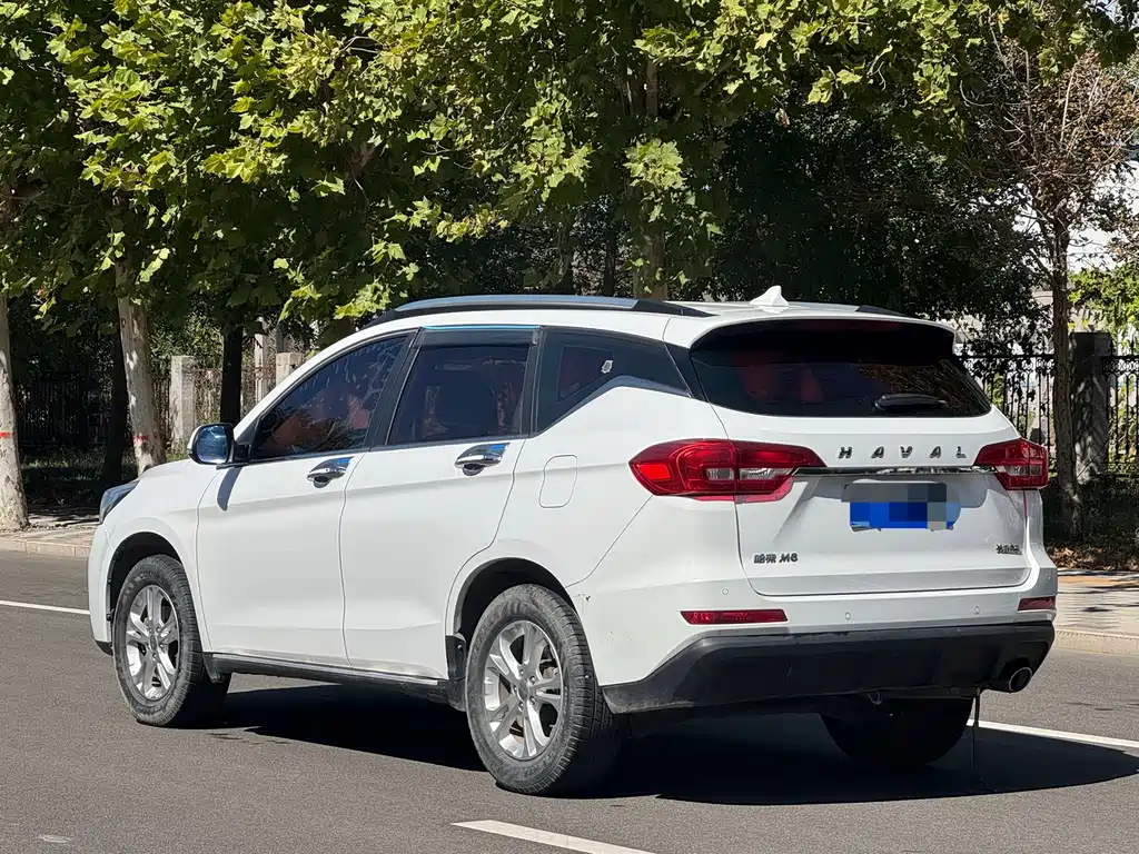 Haval M6 — фото 4