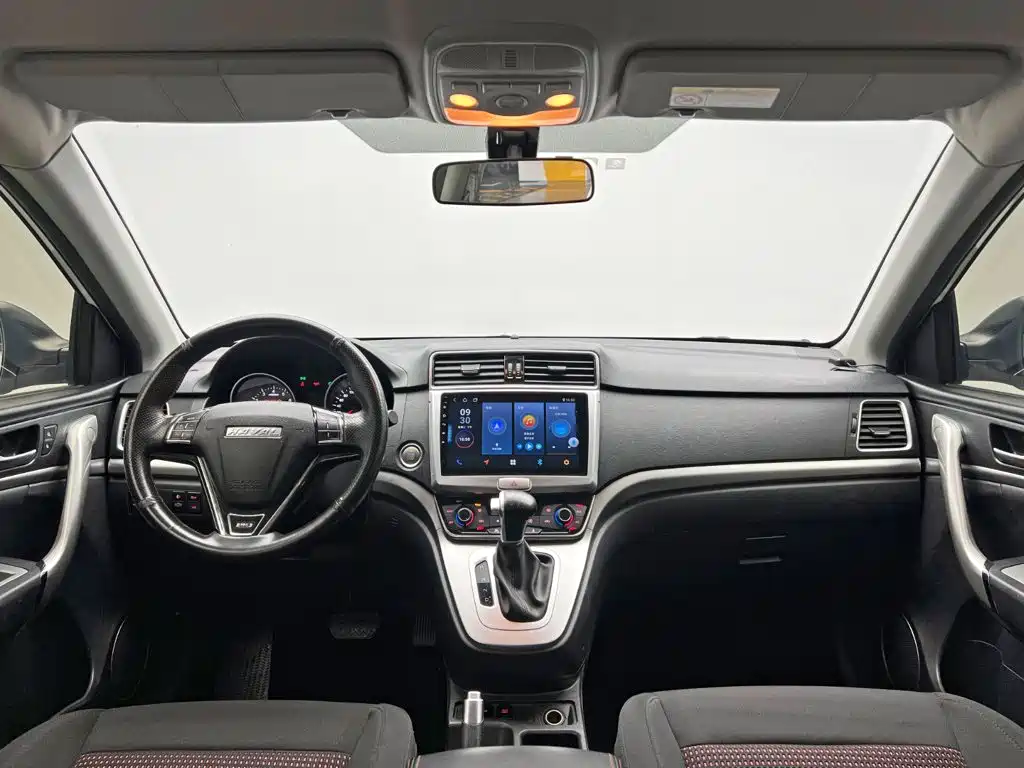 Haval M6 — фото 18