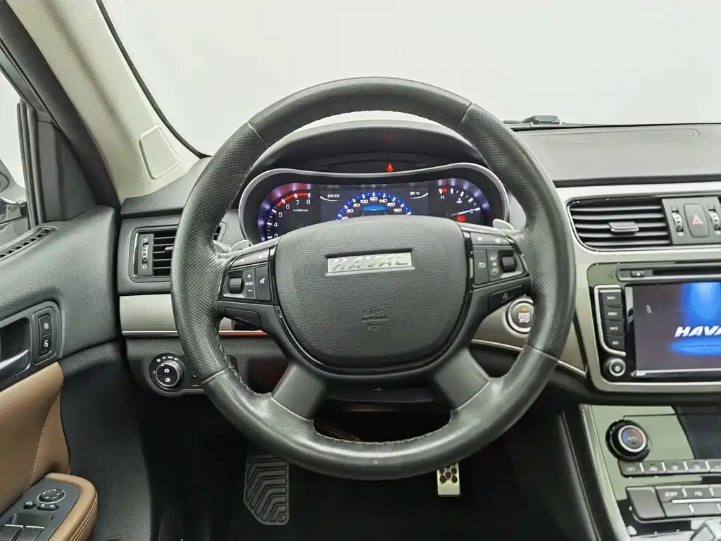 Haval H8 — фото 11