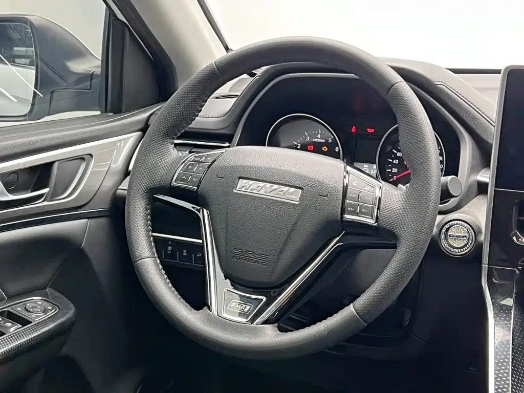 Haval M6 — фото 19