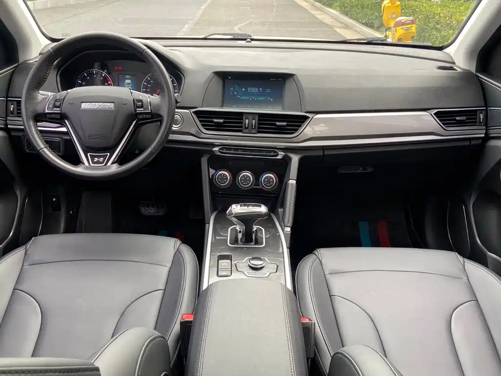 Haval H6 — фото 10