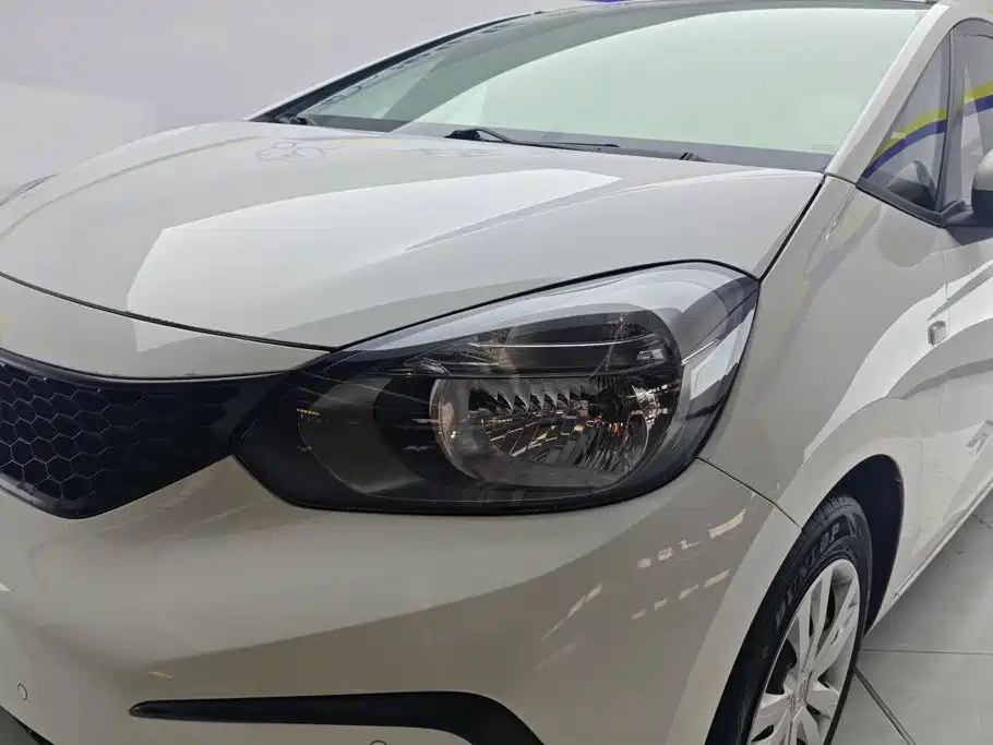 Honda Fit — фото 5