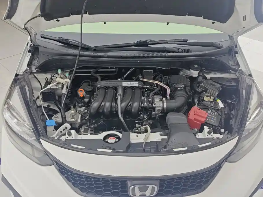 Honda Fit — фото 10