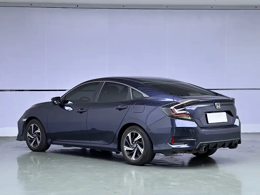 Honda Civic — фото 4