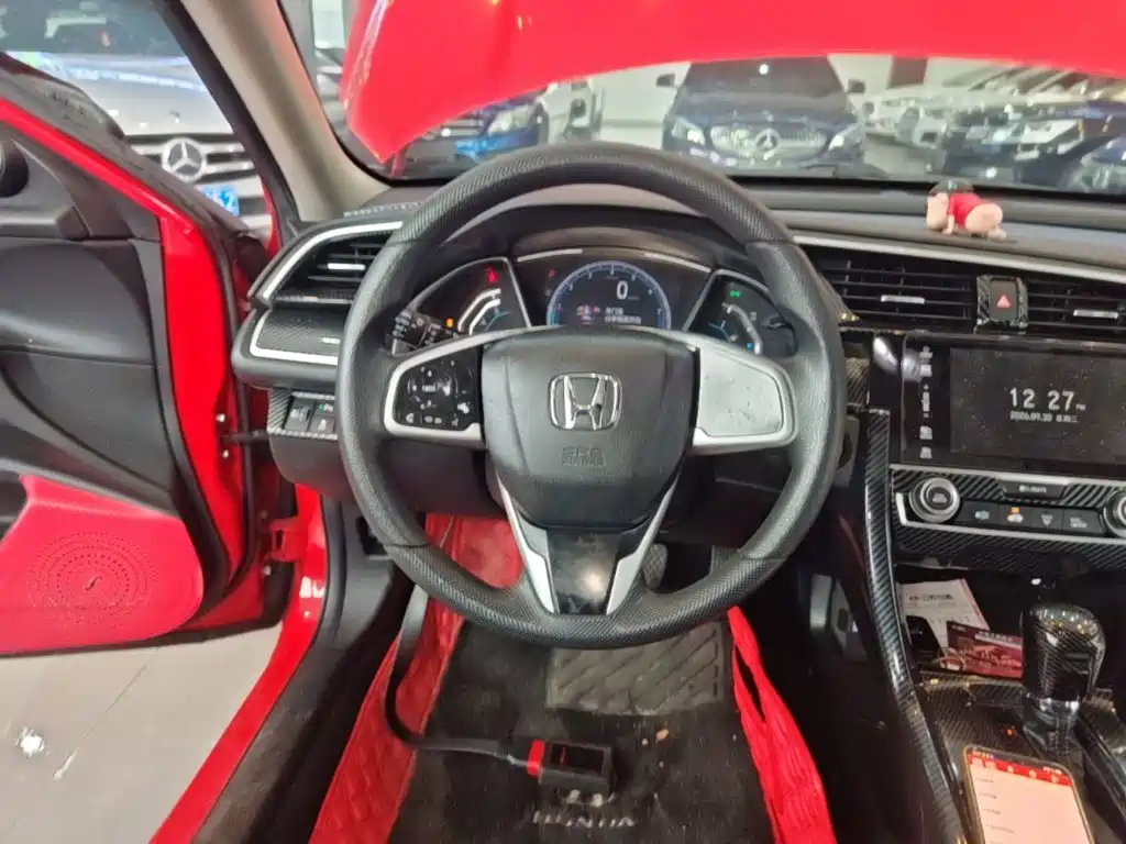 Honda Civic — фото 11