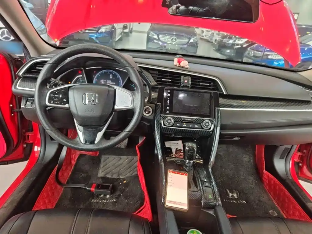 Honda Civic — фото 10