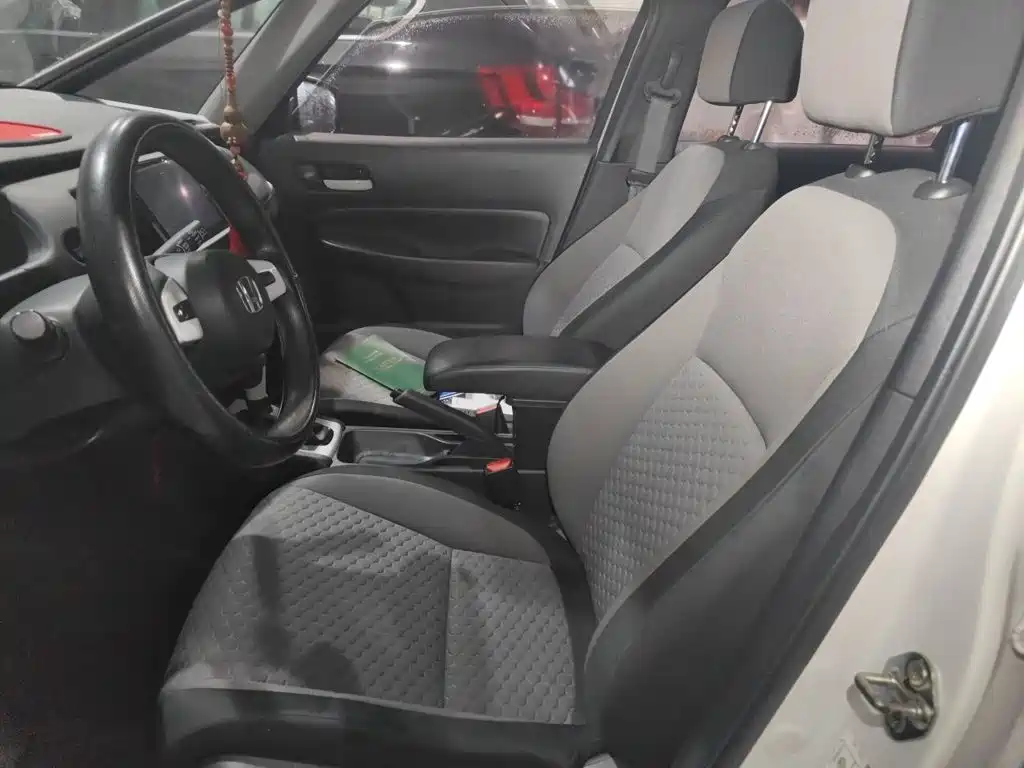 Honda Fit — фото 11