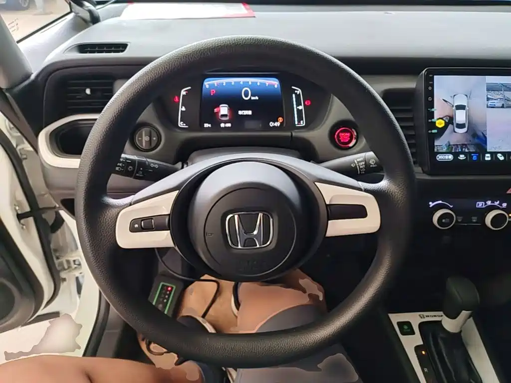 Honda Fit — фото 11