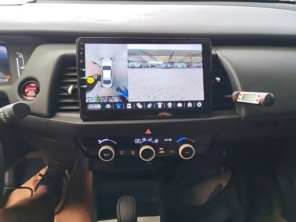 Honda Fit — фото 13