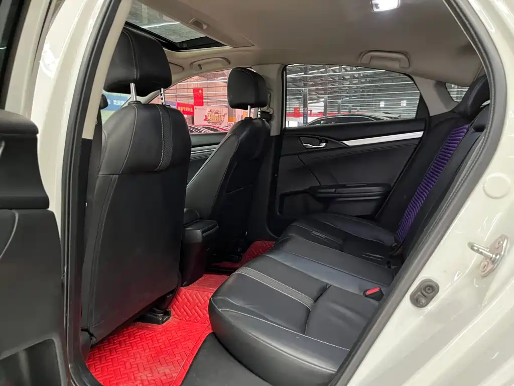 Honda Civic — фото 11