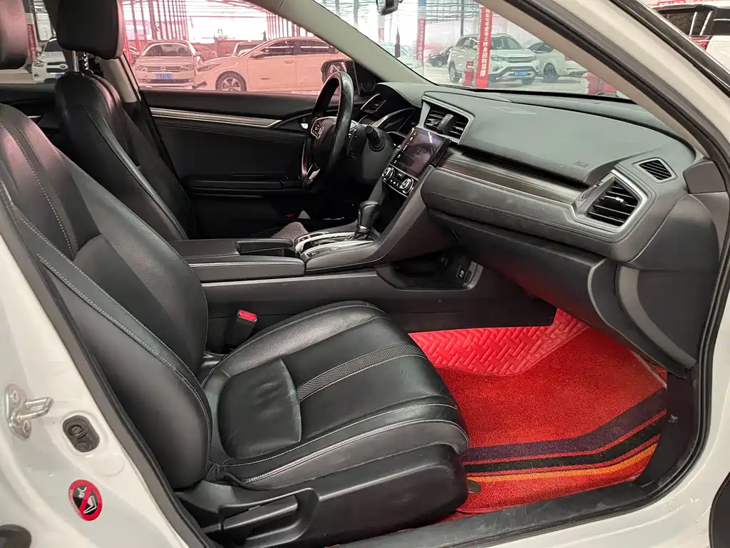 Honda Civic — фото 10