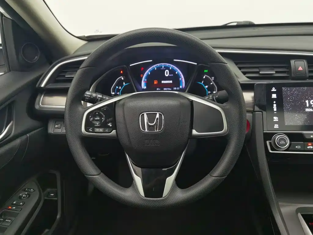 Honda Civic — фото 11