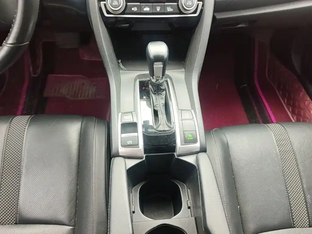 Honda Civic — фото 14