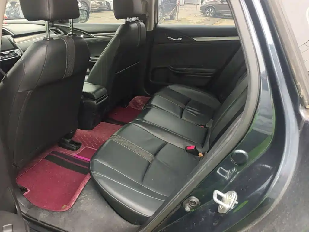Honda Civic — фото 17