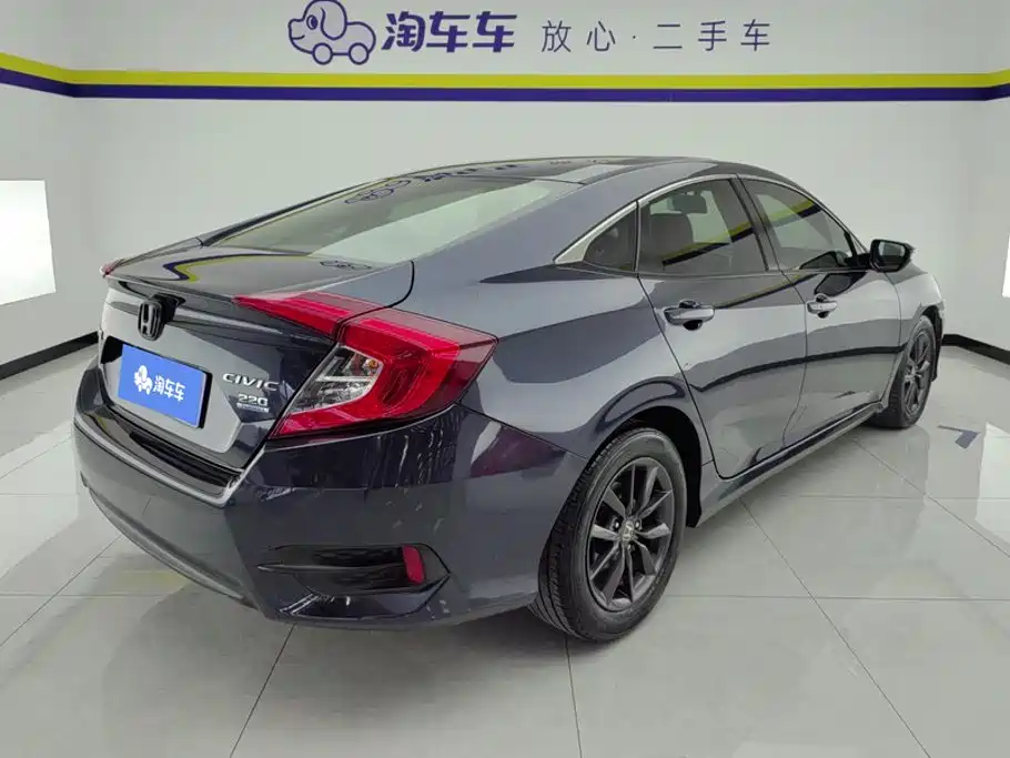 Honda Civic — фото 3