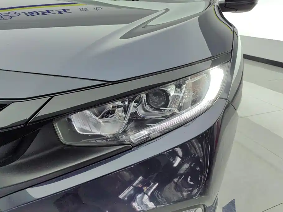 Honda Civic — фото 5