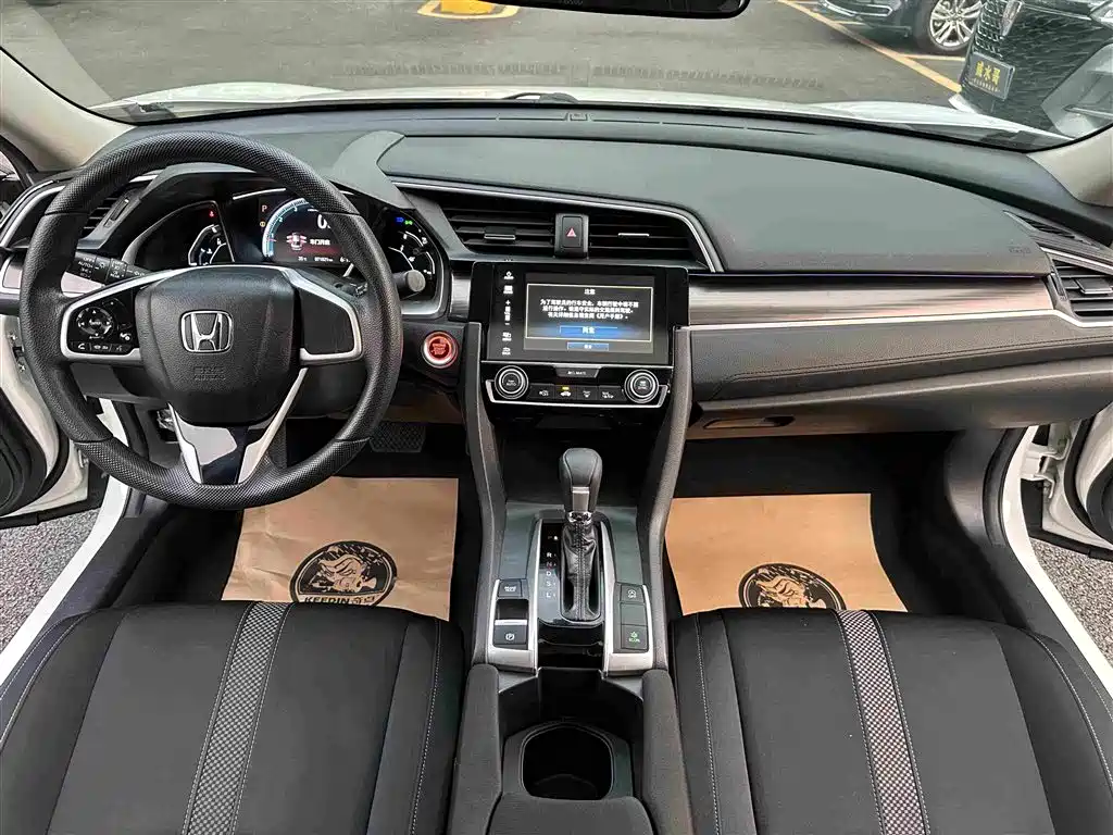 Honda Civic — фото 15