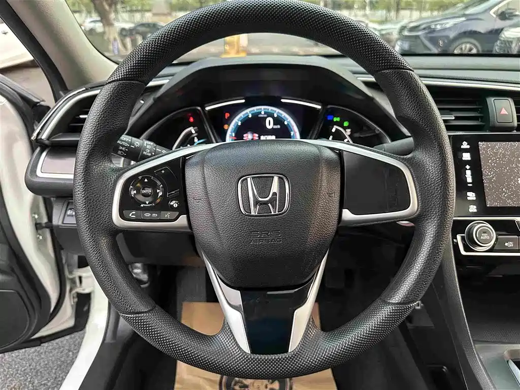 Honda Civic — фото 8