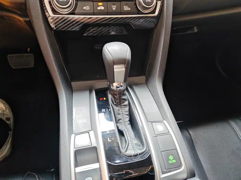 Honda Civic — фото 14
