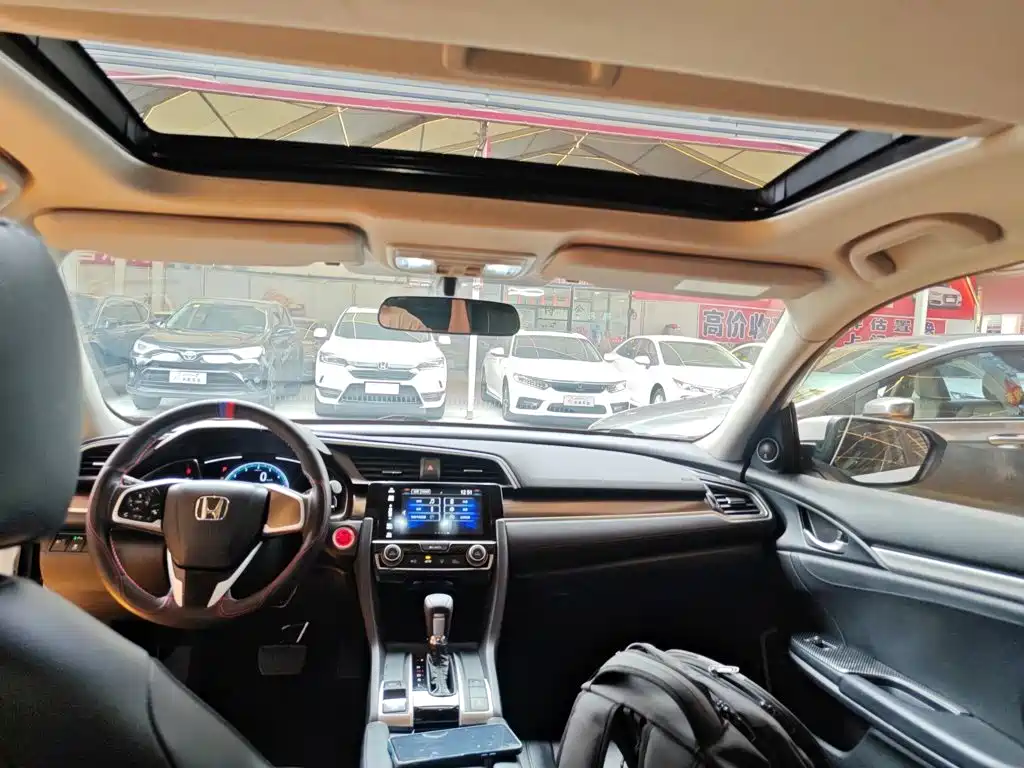 Honda Civic — фото 18