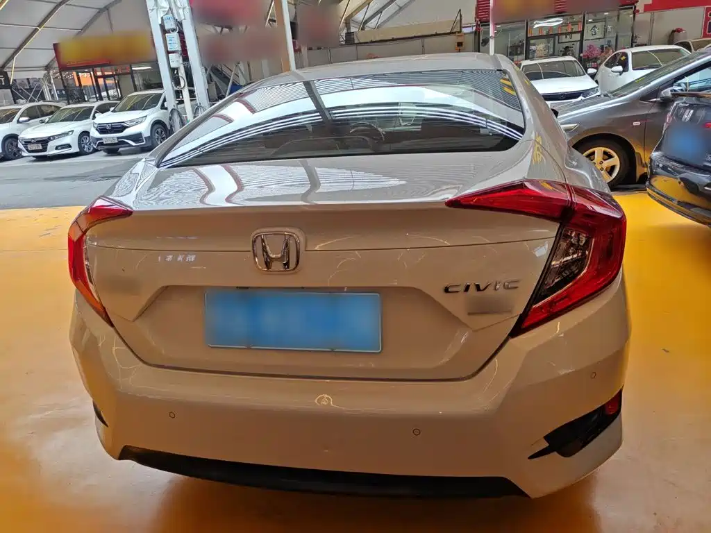 Honda Civic — фото 6