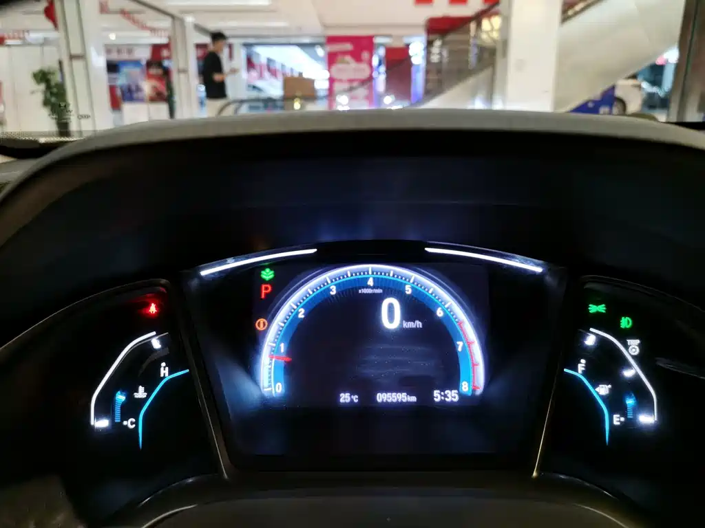 Honda Civic — фото 7