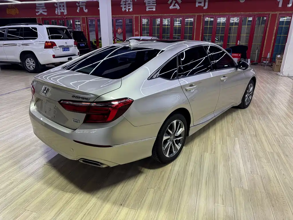 Honda Inspire — фото 6
