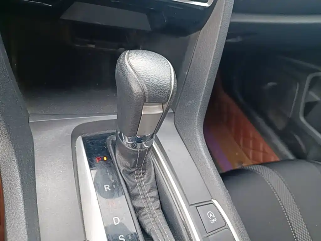 Honda Civic — фото 14