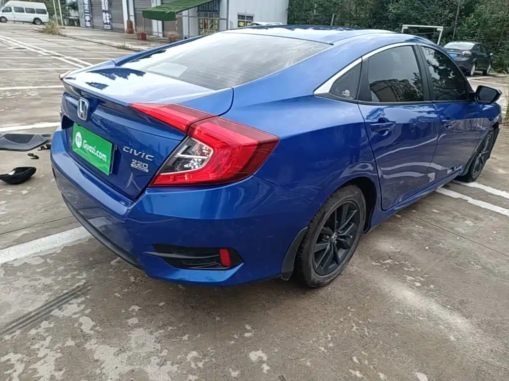 Honda Civic — фото 7