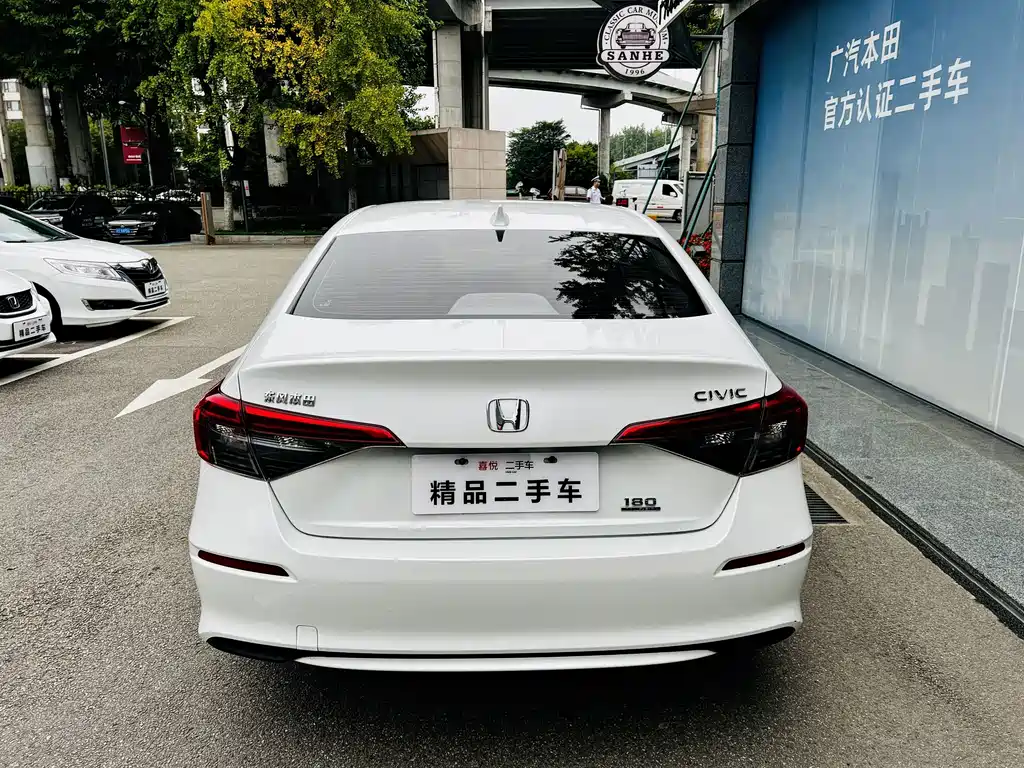 Honda Civic — фото 5