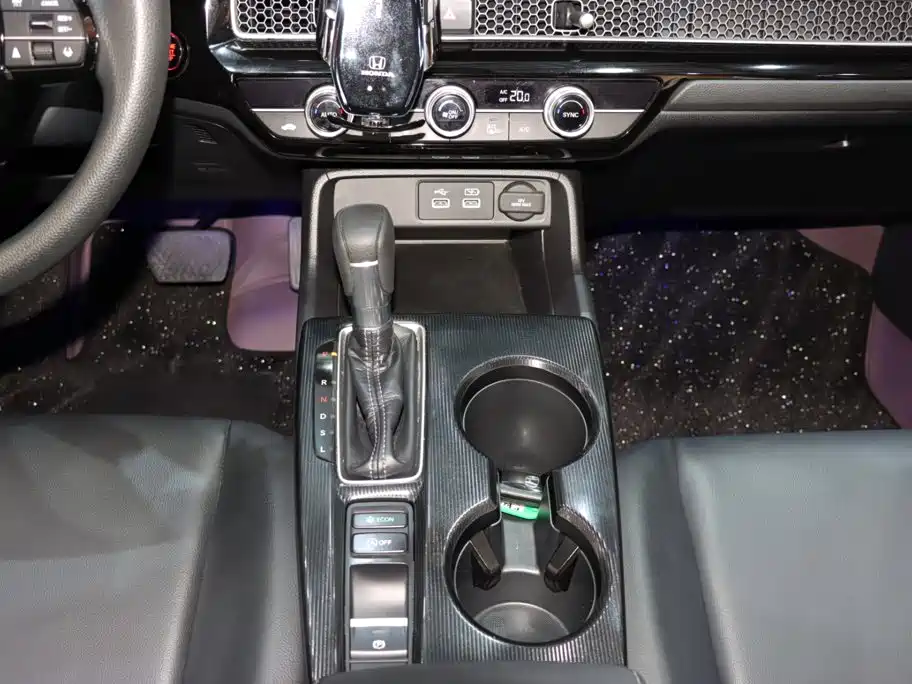 Honda Civic — фото 14