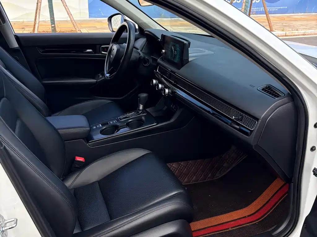 Honda Civic — фото 8