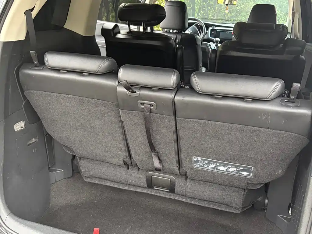 Honda Odyssey — фото 10