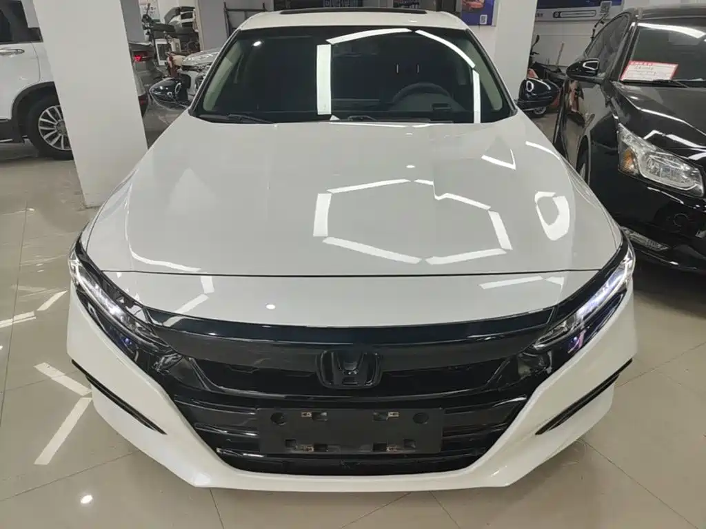 Honda Accord — фото 3