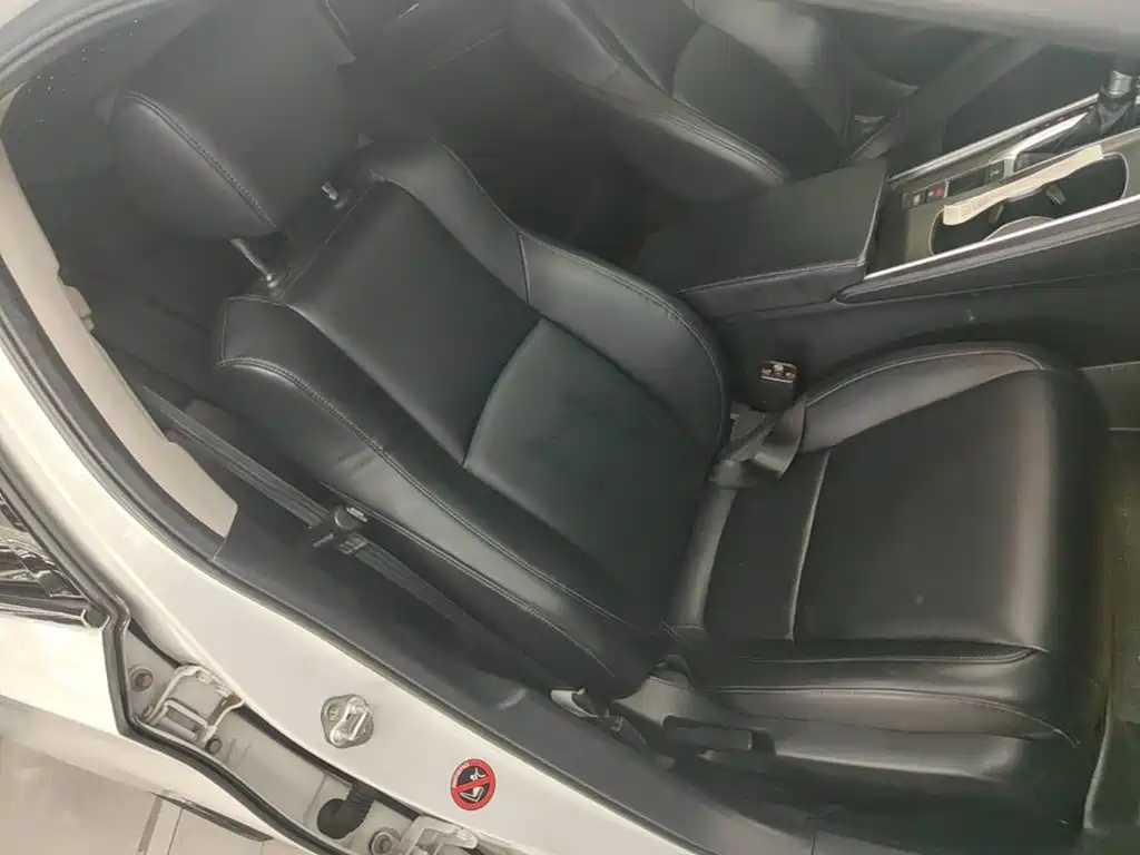 Honda Accord — фото 25