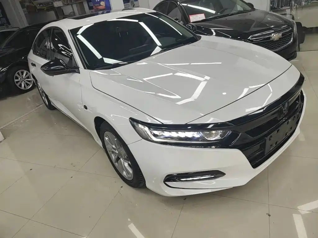 Honda Accord — фото 4