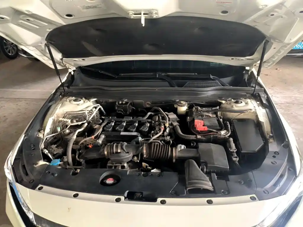 Honda Accord — фото 23