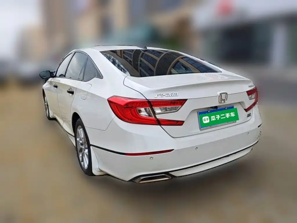 Honda Accord — фото 6