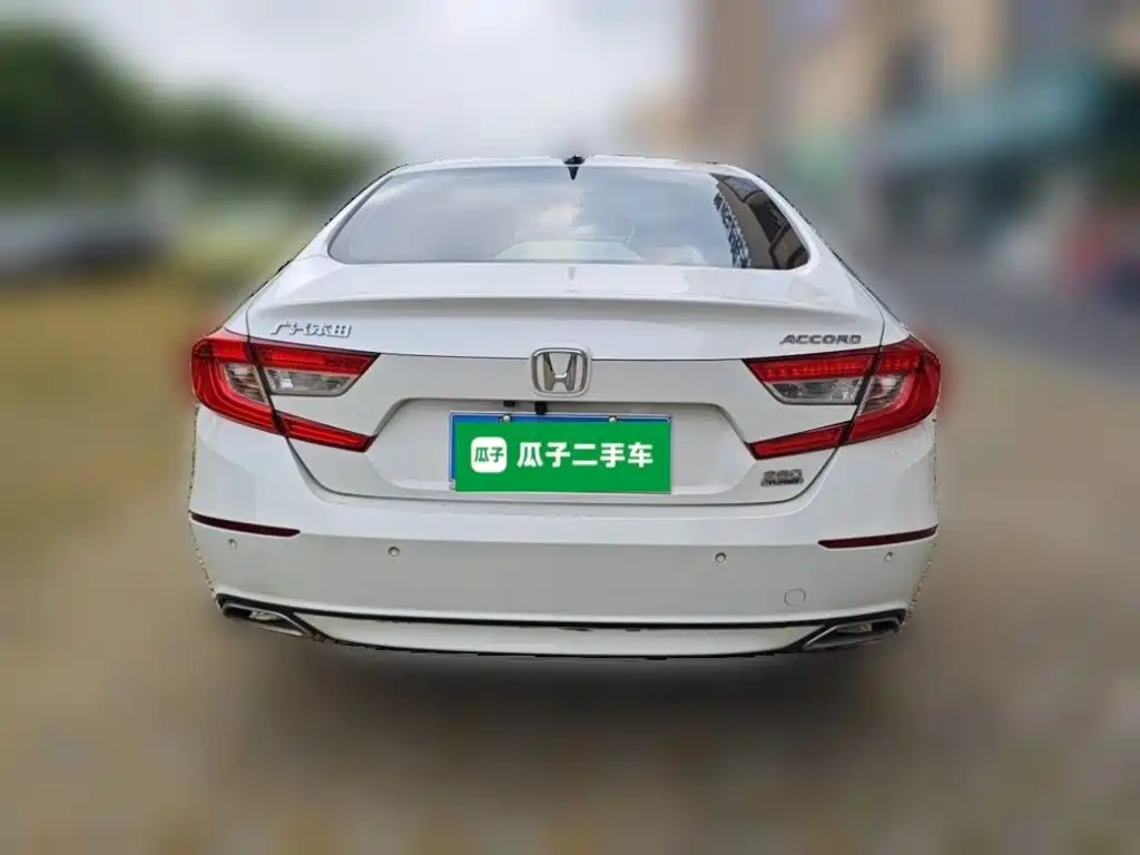 Honda Accord — фото 7
